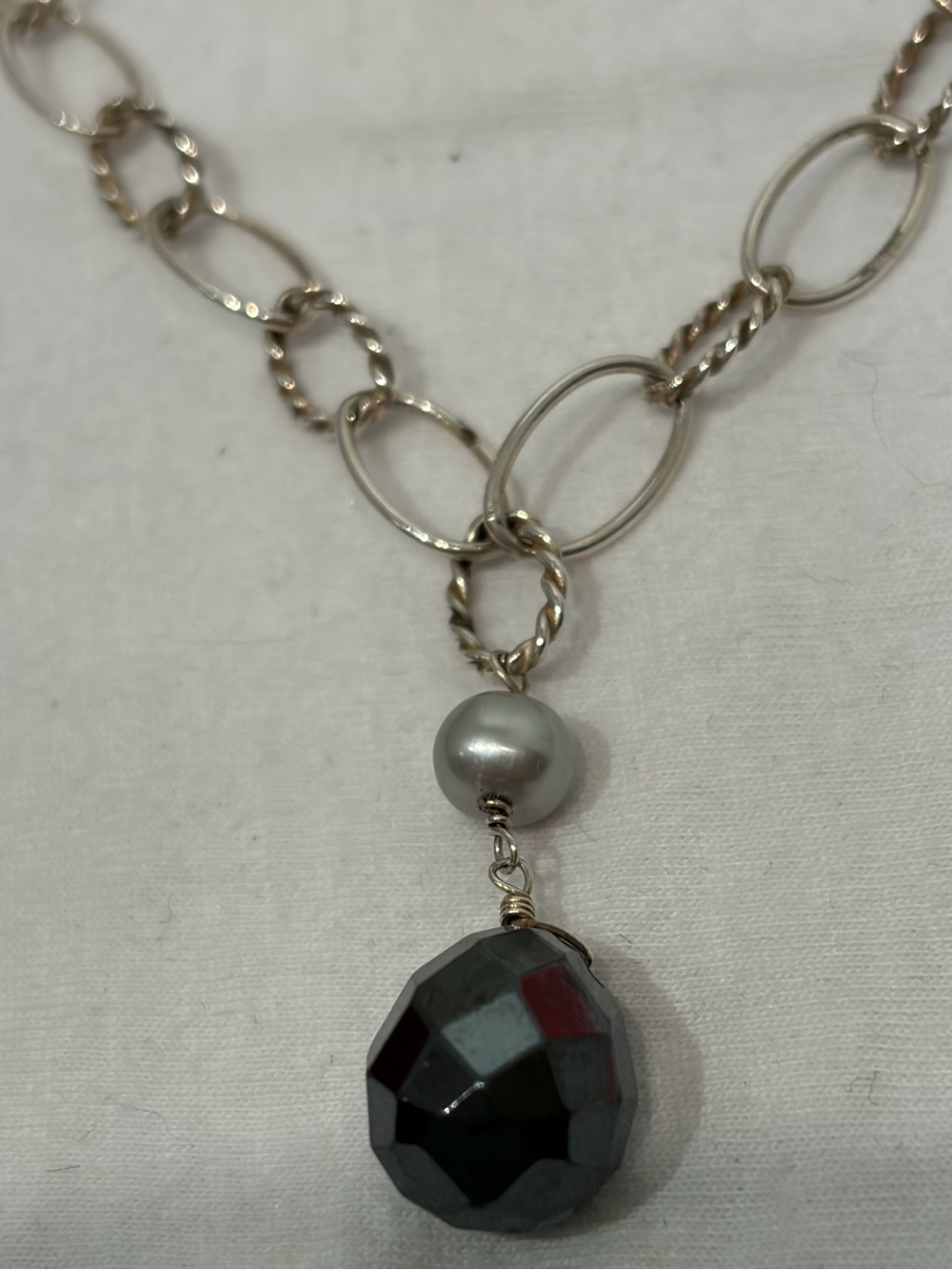 925 Sterling Silver Stamped Link Necklace with Gray Pearl and Hematite Drop